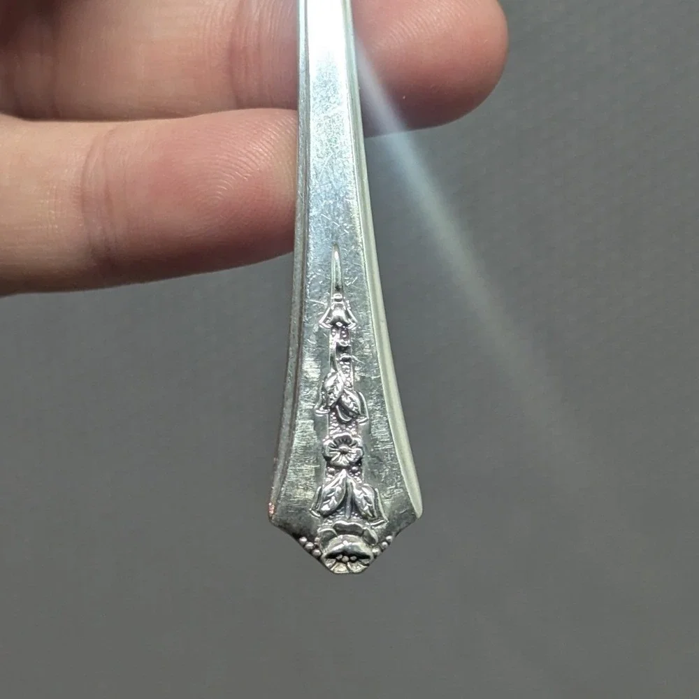 Vintage Holmes & Edwards Spring Garden Silverplate Teaspoons Set of 4 Floral